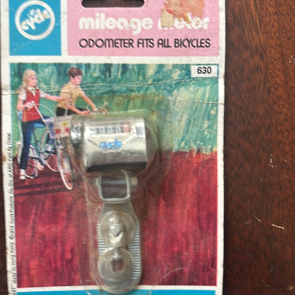 Vintage NIP cycle odometer.